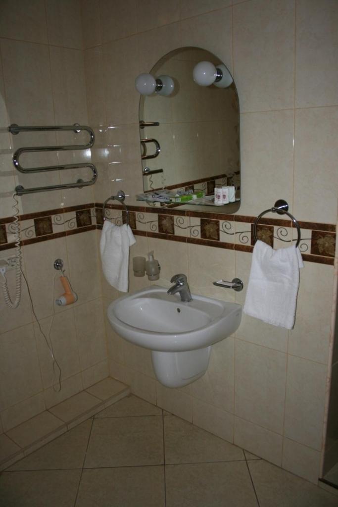 Prague Hotell Zaporizhia Exteriör bild